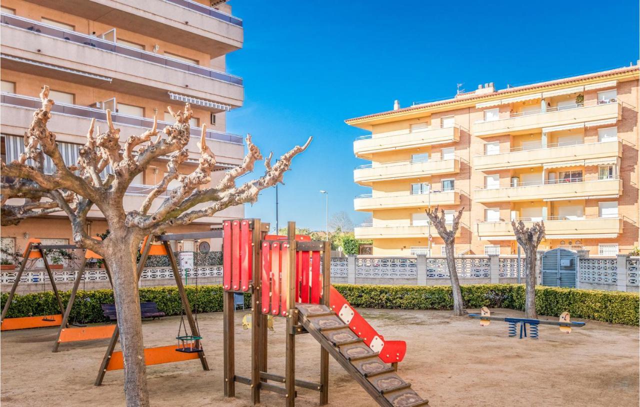 Awesome Apartment In Blanes Luaran gambar